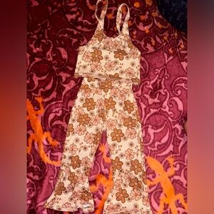 Baby girl floral outfit